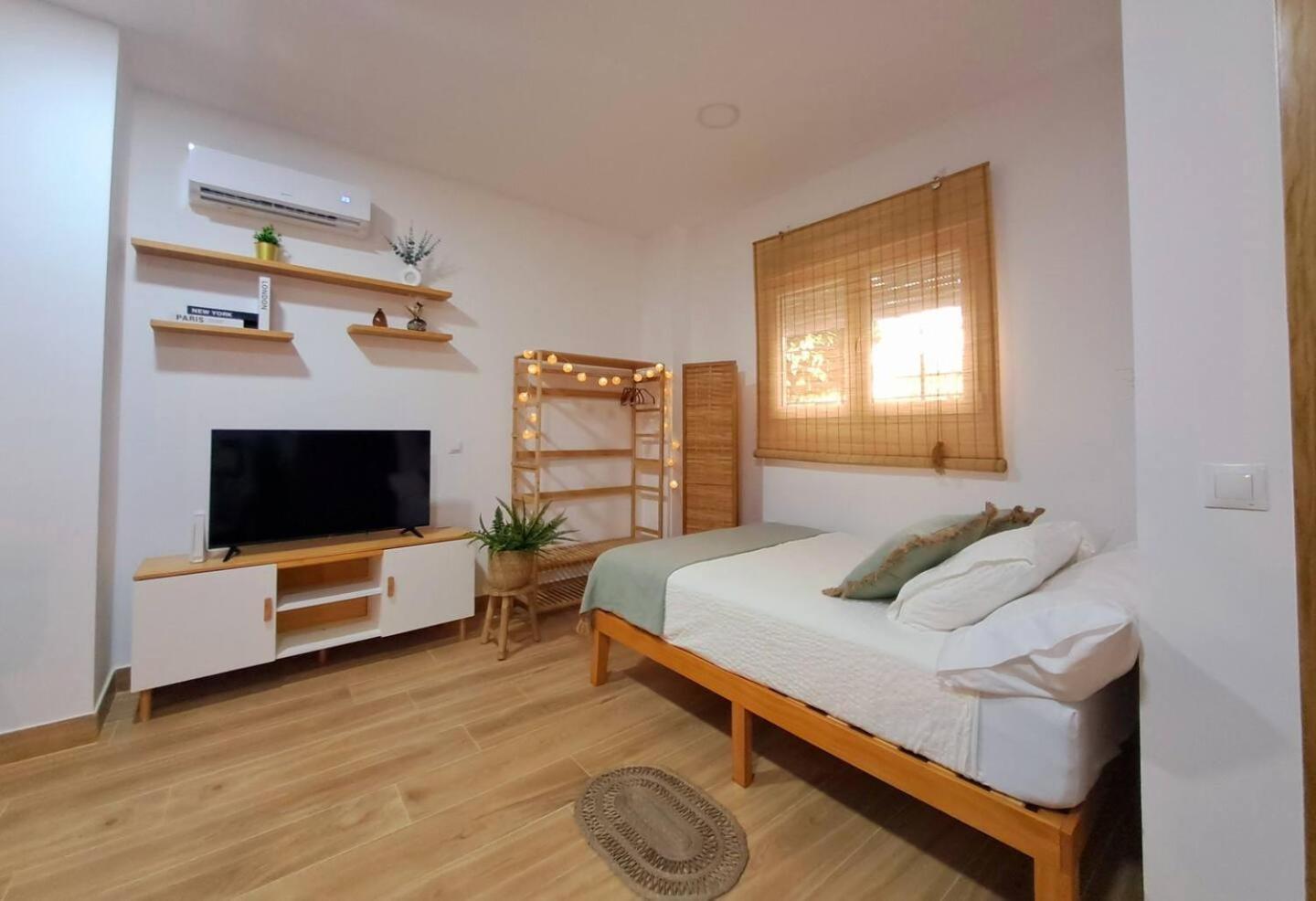 Coffee & Calm Triana Apartment Севилья Экстерьер фото
