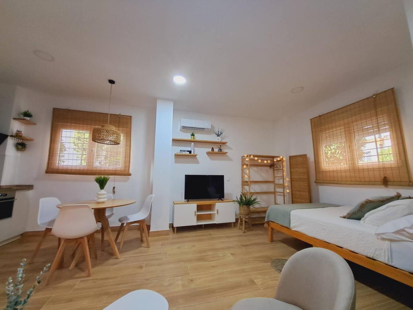 Coffee & Calm Triana Apartment Севилья Экстерьер фото